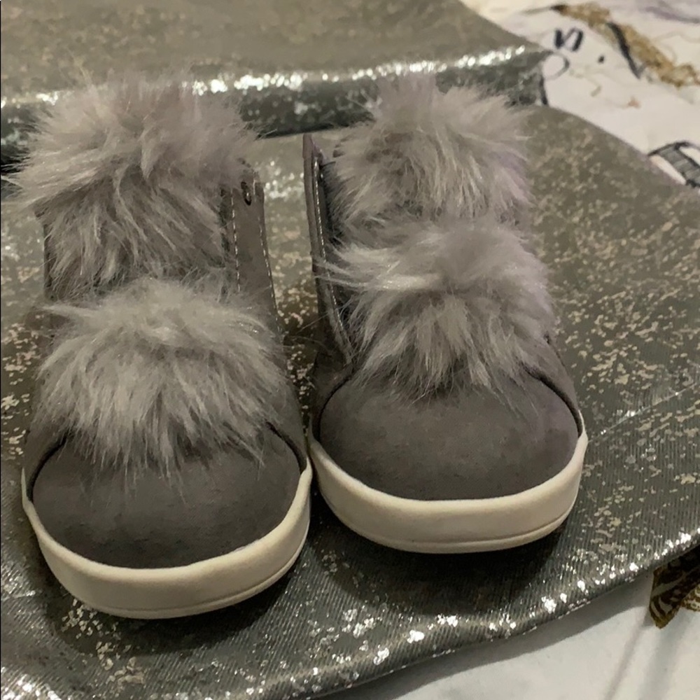 Baby girl slip on shoes.